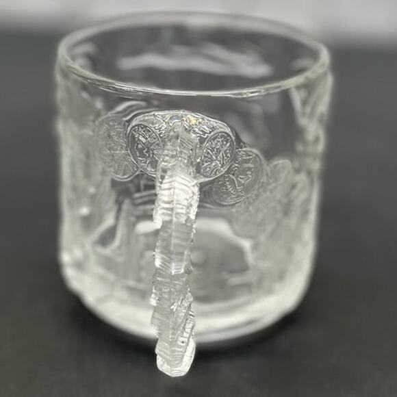 McDonalds VINTAGE 1995 Batman Forever Glass Mug Cup TWO-FACE - Picture 4 of 7